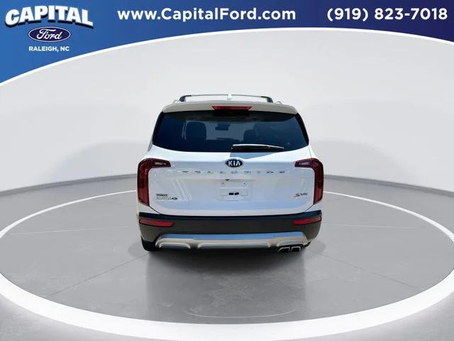 Used 2021 White Kia S image 7