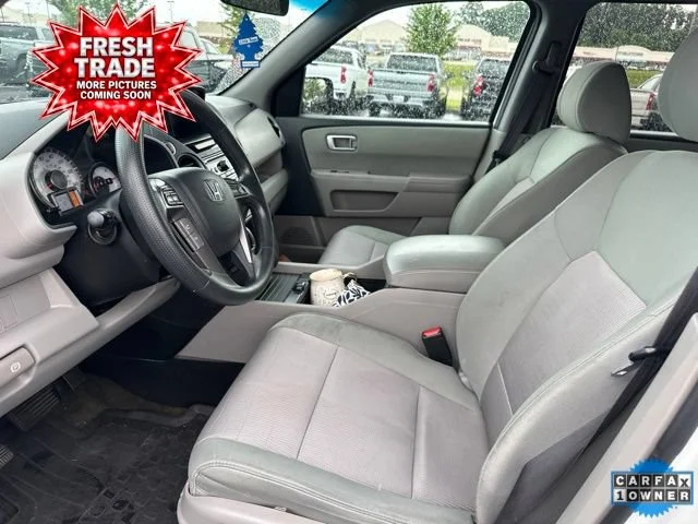 Used 2015  Honda EX image 6