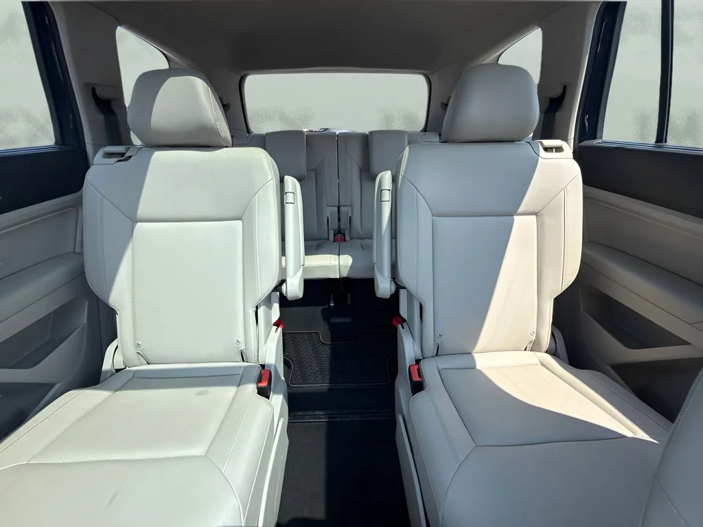 Used 2019  Volkswagen SEL image 7