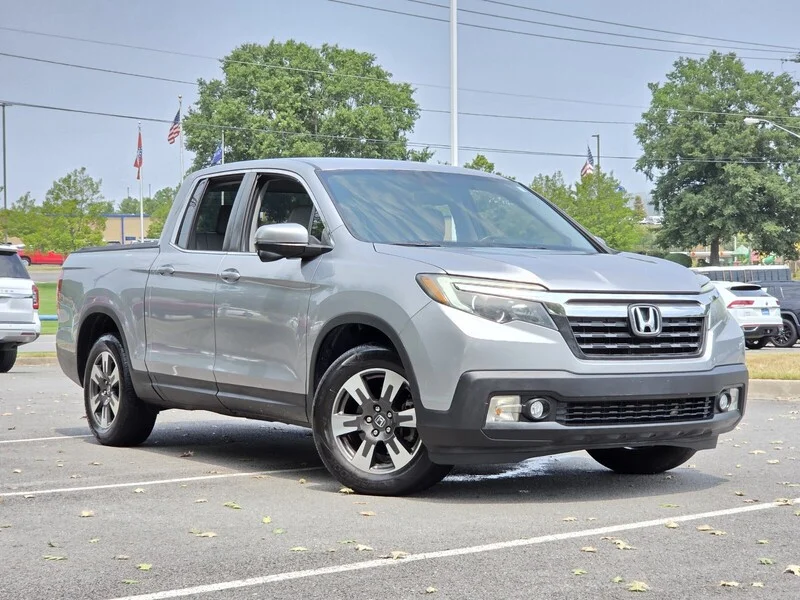 Used 2017 Lunar Silver Metallic Honda RTL-T 4x2 Crew Cab 5.3