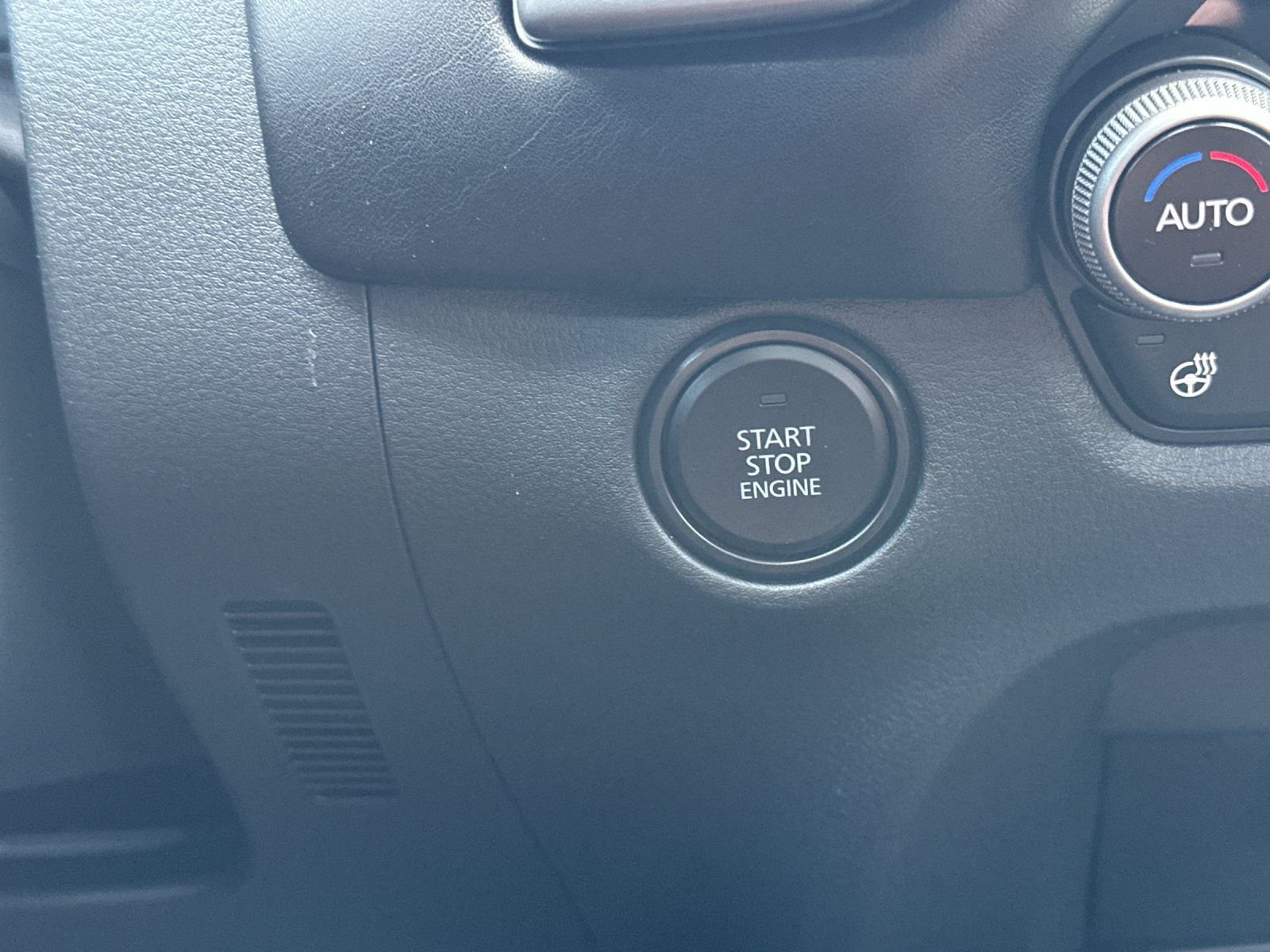 New 2026 Zircon Sand Metallic Mazda 2.5 Turbo Meridian Edition AWD image 22