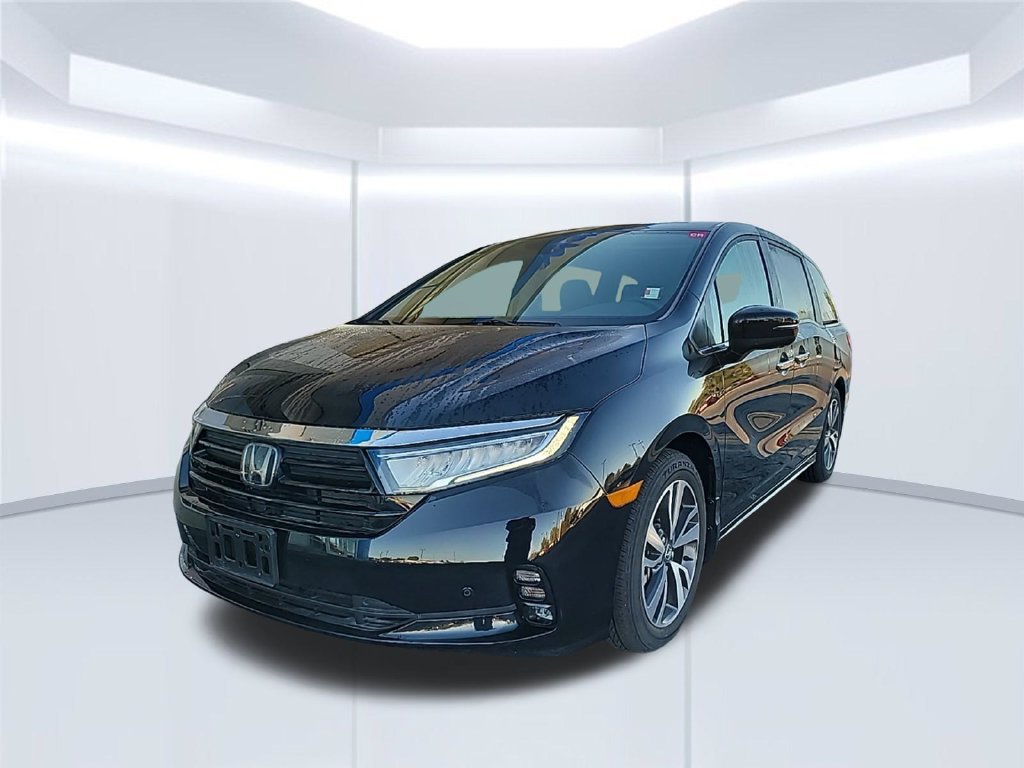 Used 2024 Crystal Black Pearl Honda Touring image 2