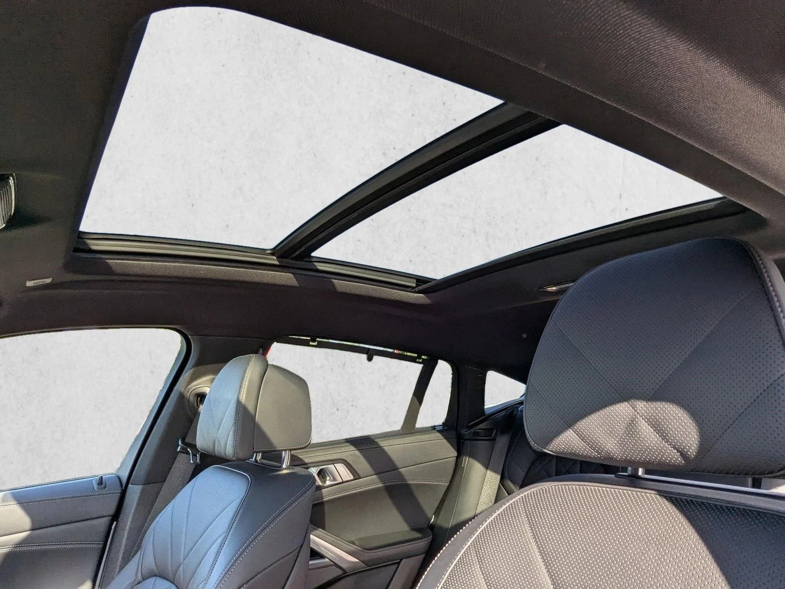 2023 BMW X6 M50i - Photo 15