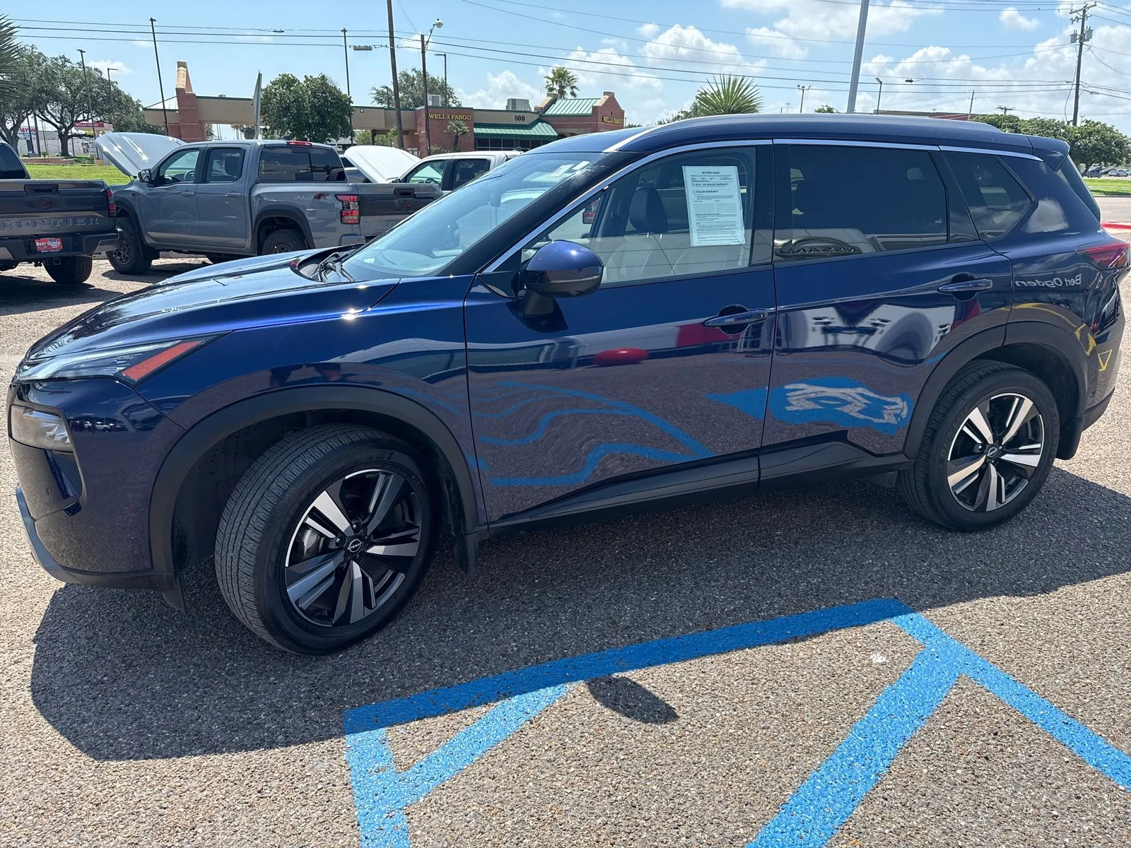 Used 2024 Blue Nissan SL image 3