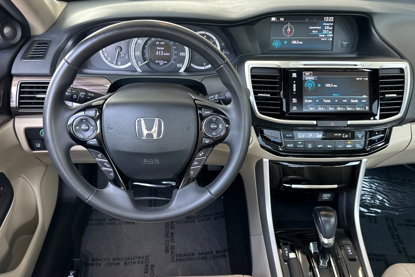 Used 2017 White Honda Touring image 14