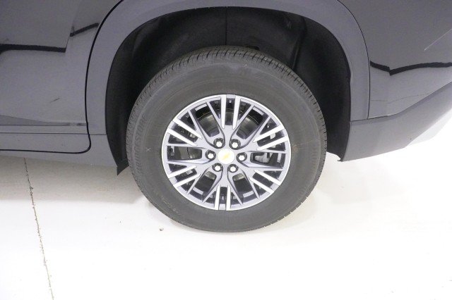 2025 Chevrolet Traverse LT - Photo 13