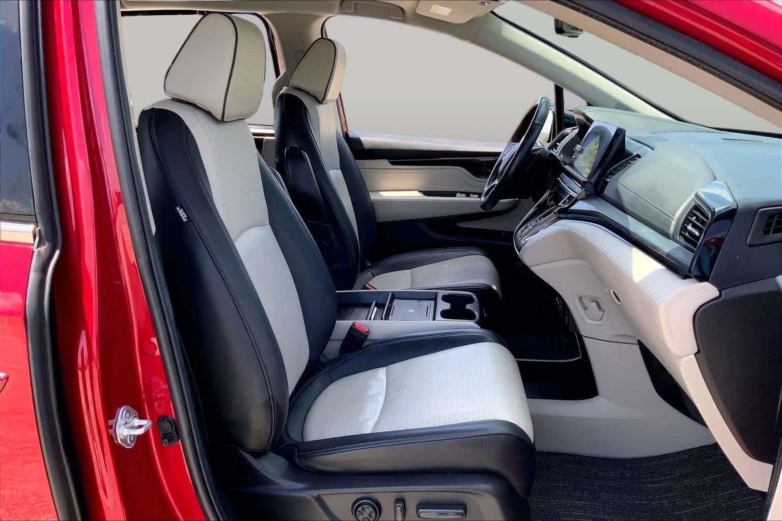 Used 2025 Radiant Red Metallic II Honda Elite image 9