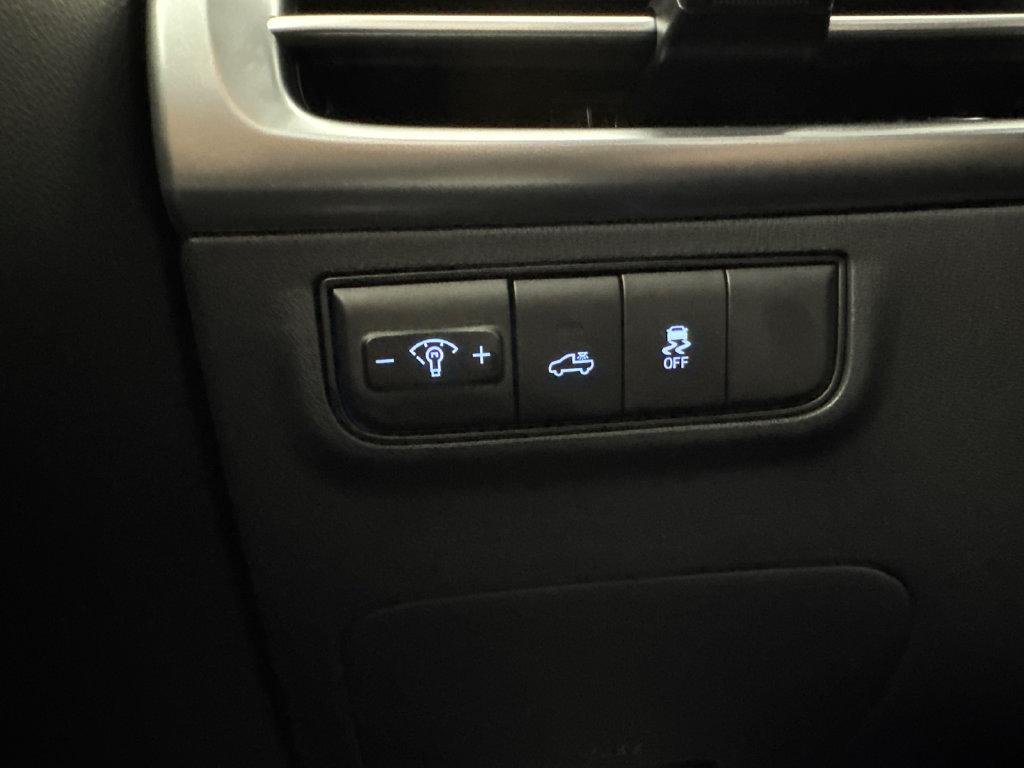 New 2027 Blue Hyundai SEL Activity AWD image 27