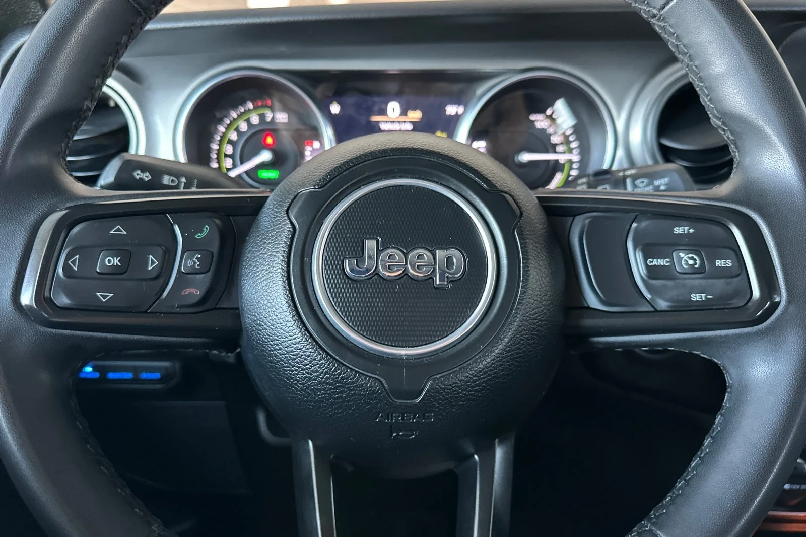 Used 2023 STING - GRAY Jeep S 4XE image 22