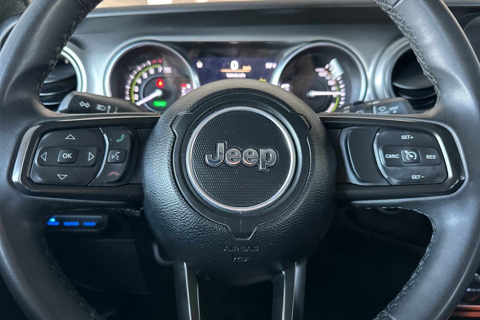 Used 2023 STING - GRAY Jeep S 4XE image 22