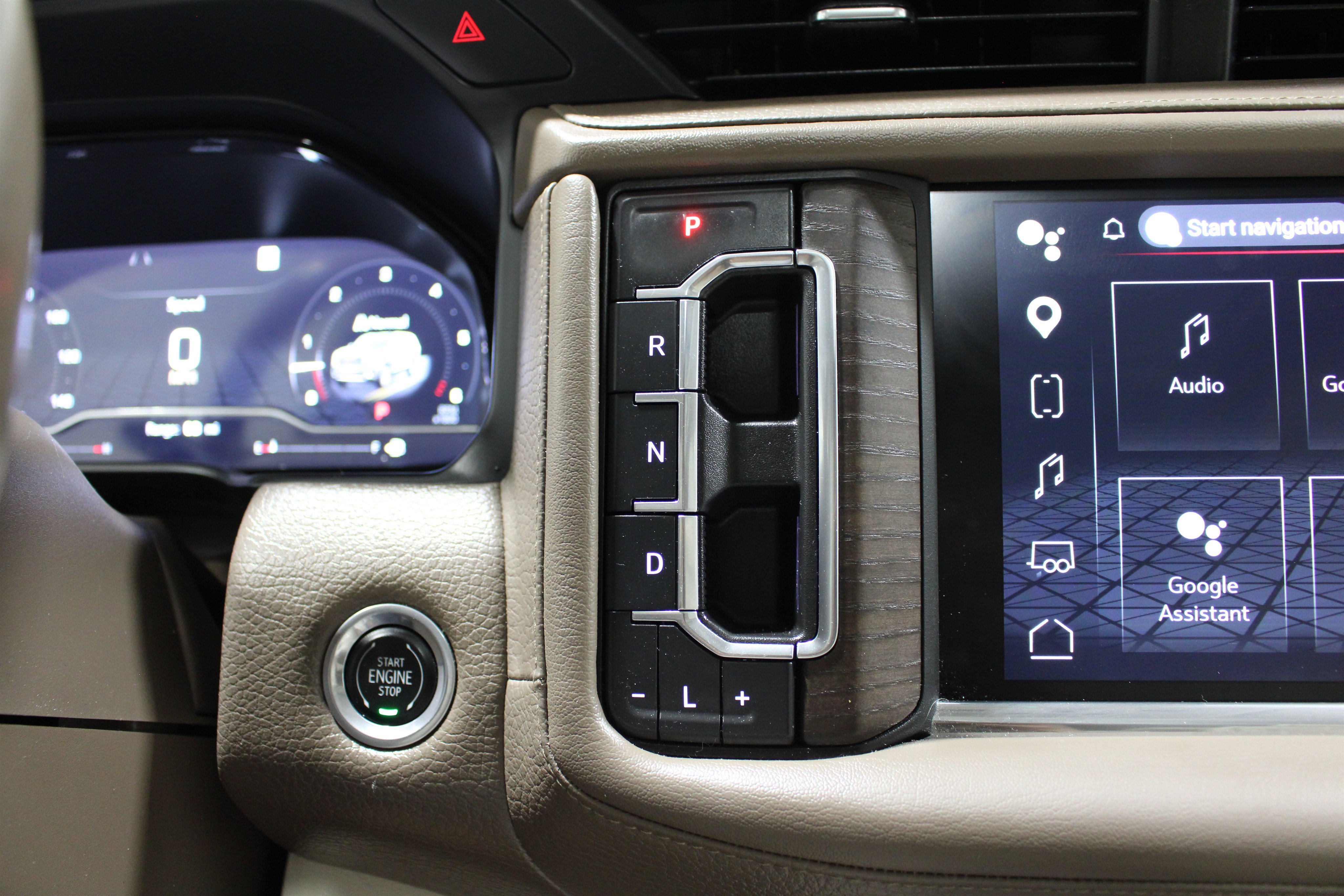 Used 2023 Pearl Beige Metallic GMC Denali image 19