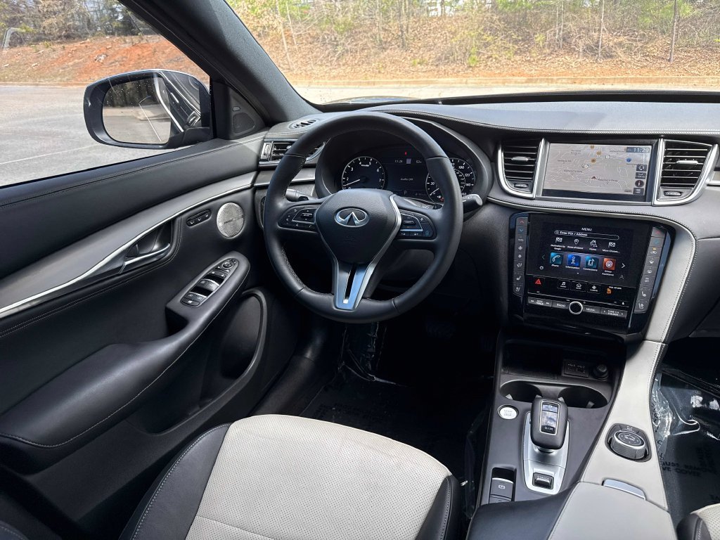 2025 INFINITI QX55 Essential - Photo 14