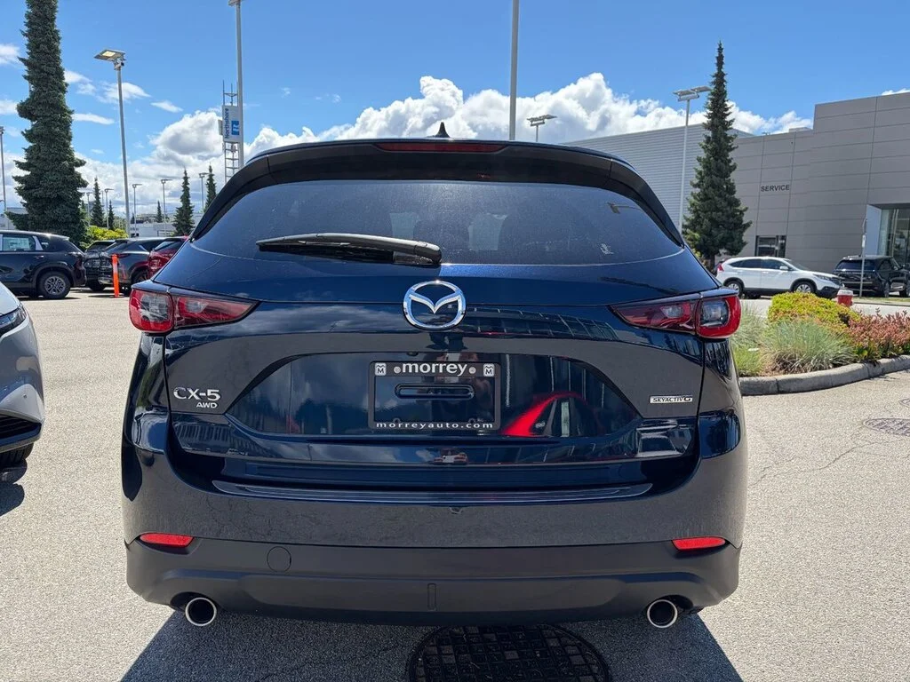 Used 2022  Mazda GS AWD at image 8
