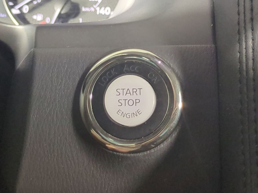 2021 Nissan Armada SV - Photo 39