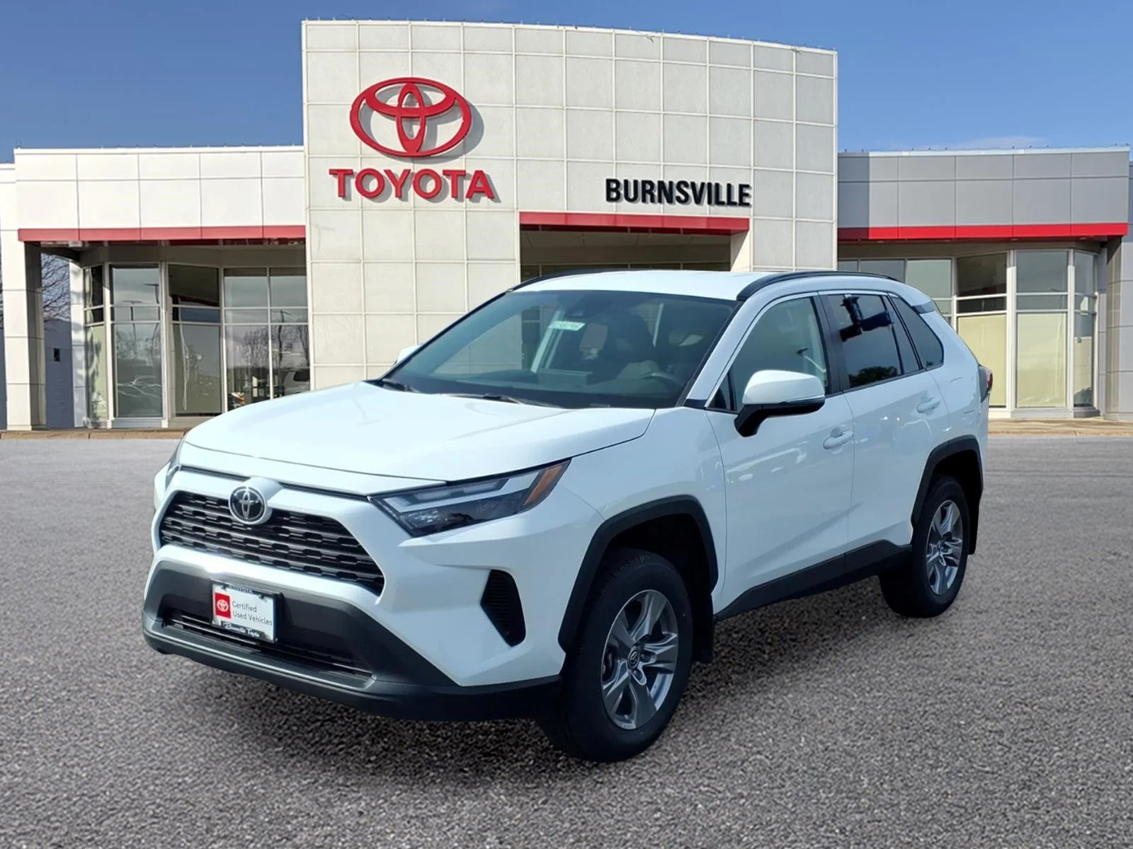 2024 Toyota RAV4 XLE - Photo 8