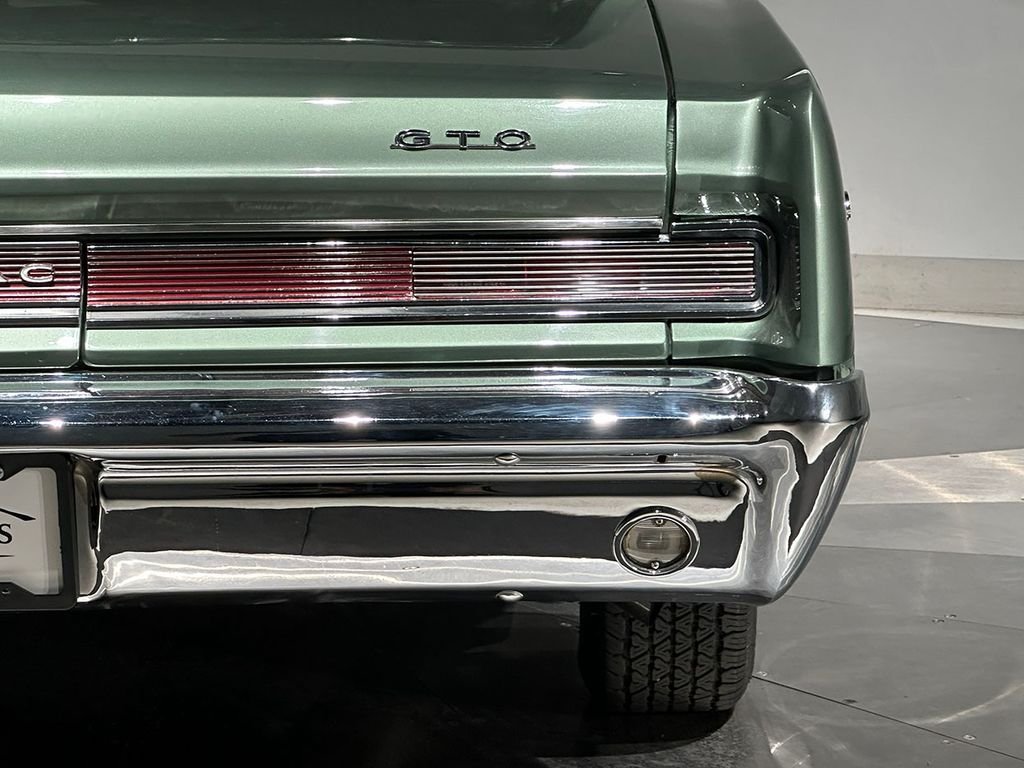 Used 1964 Green Pontiac  image 9