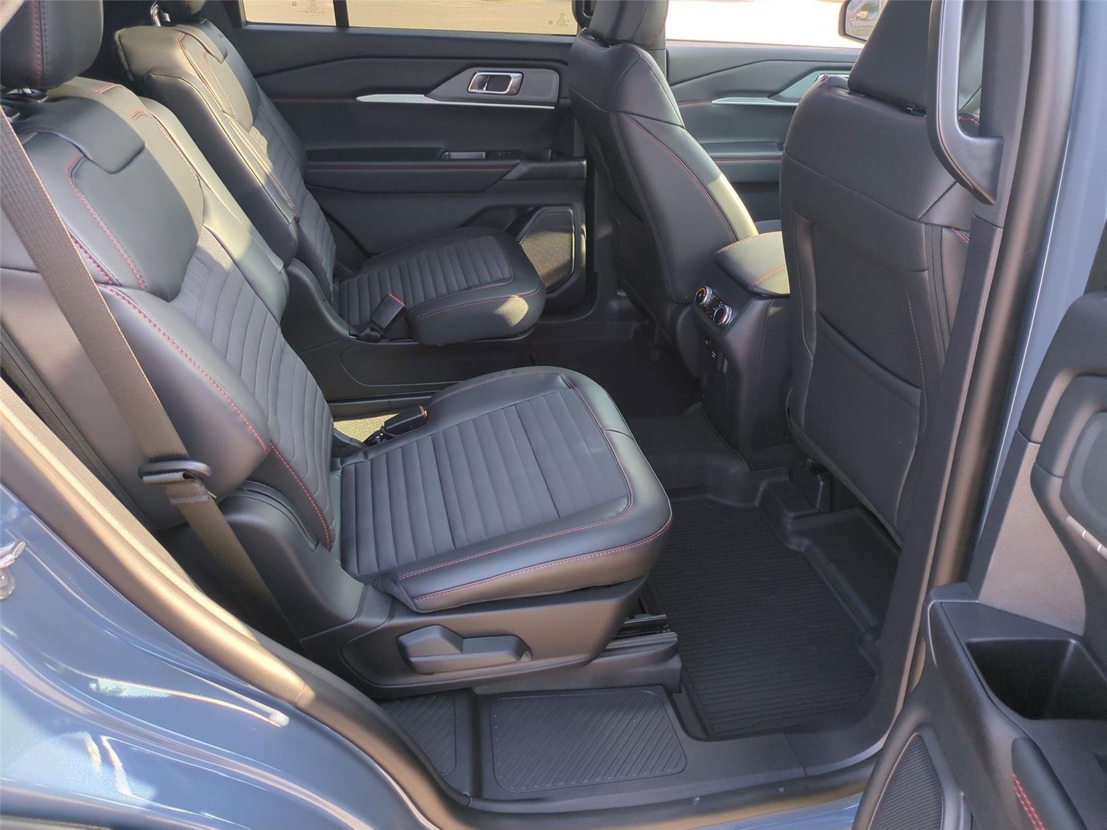 New 2026 Vapor Blue Metallic Ford ST-Line image 37
