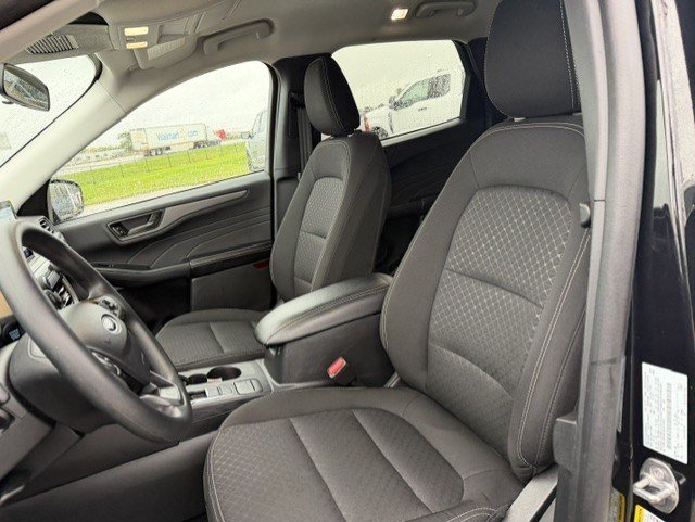 Used 2025 Black Metallic Ford Active image 11