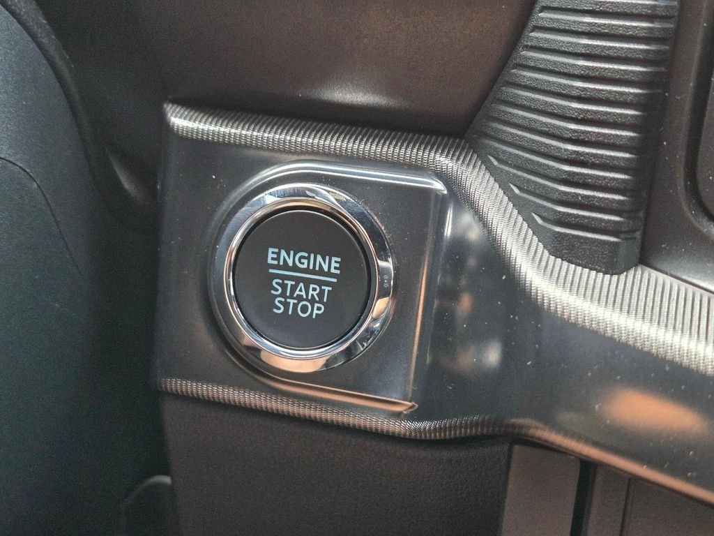 Used 2024 White Ford Raptor image 29