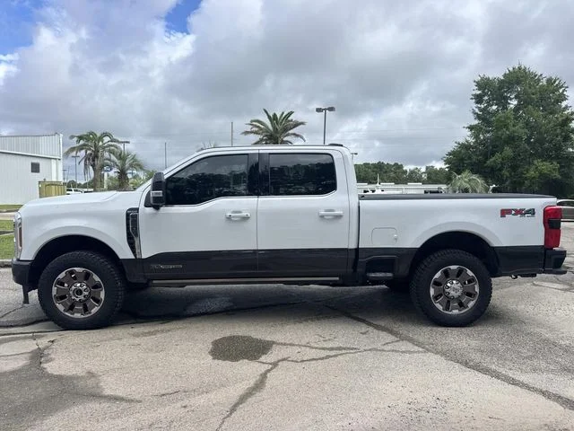 Used 2025 Bronze Ford King Ranch image 8