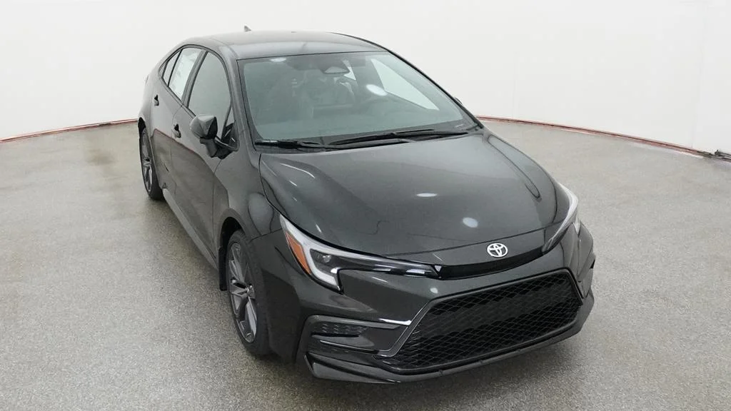 New 2027 Inked Toyota SE image 8