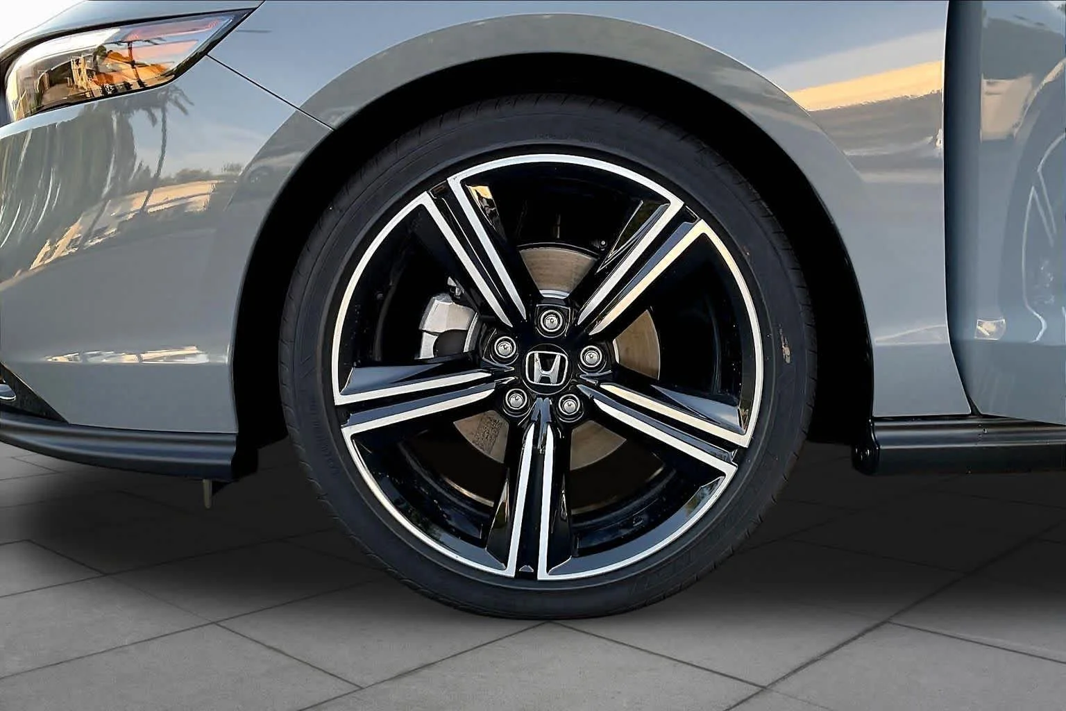 New 2026 Urban Gray Pearl Honda SE image 11
