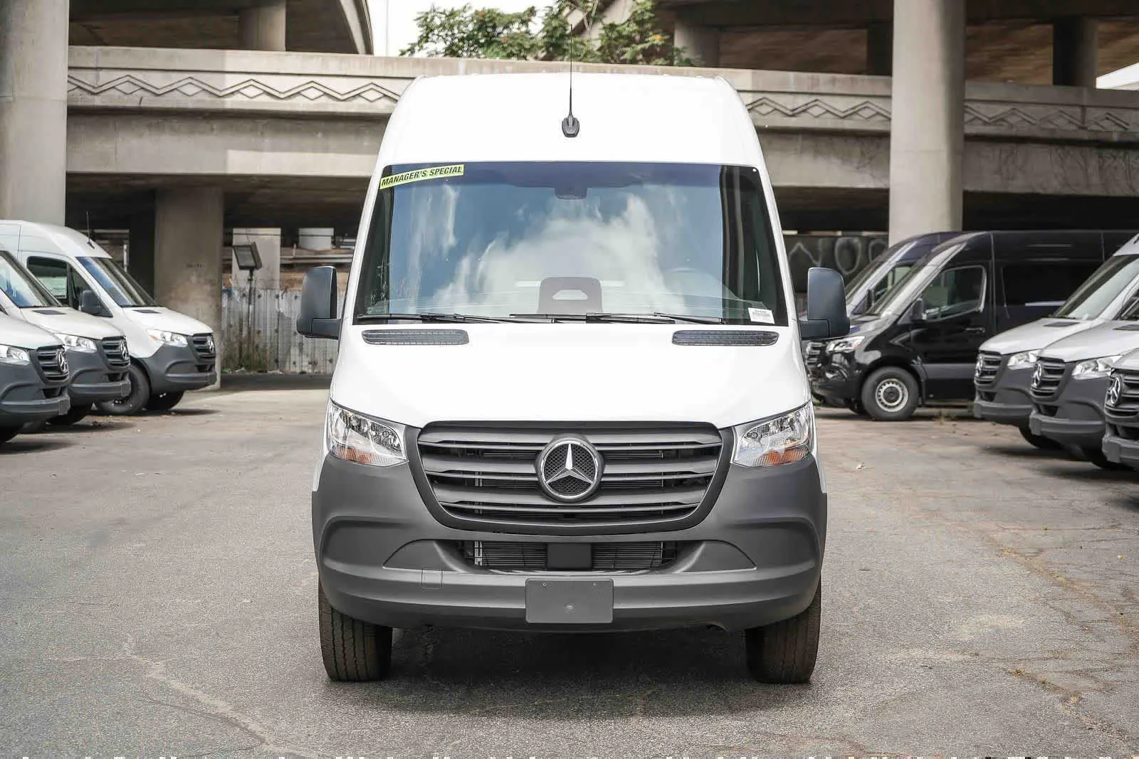 New 2026 Arctic White Mercedes-Benz Cargo 170Ext High Roof RWD 2.0L I4 Diesel Turbo HO image 2