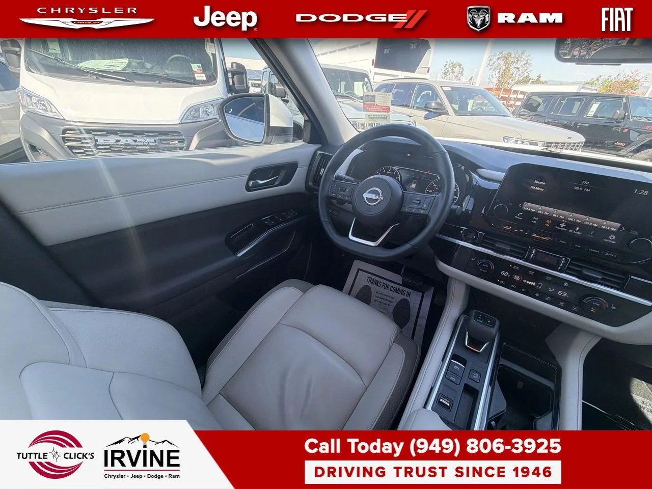 Used 2025 Everest White Pearl Tricoat Nissan SL image 7