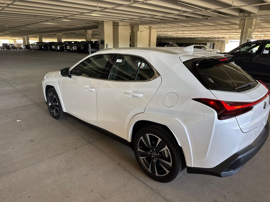 Certified Used 2025 White Lexus 300h Premium image 4