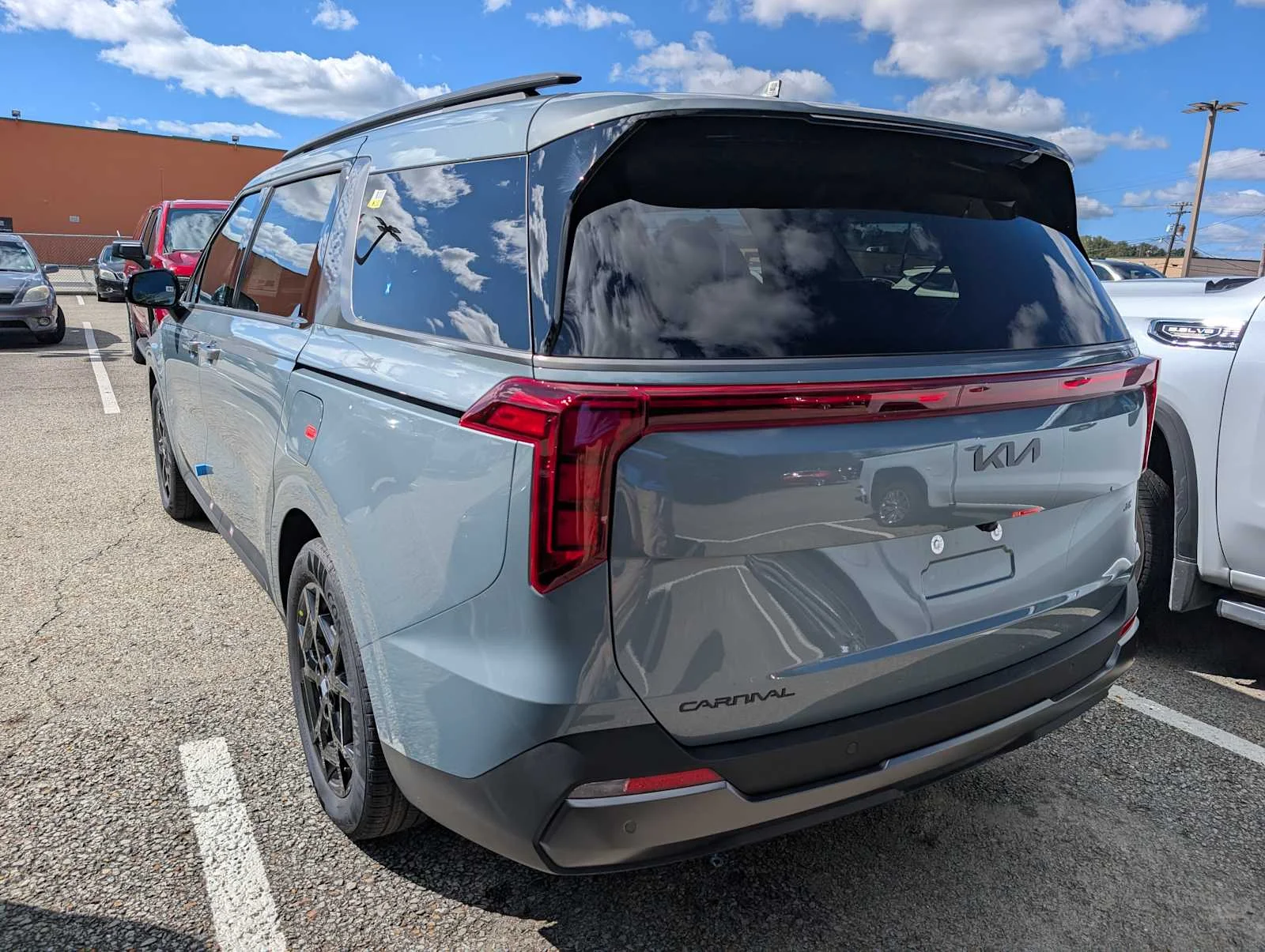 New 2027 Iceberg Green Kia EX image 9