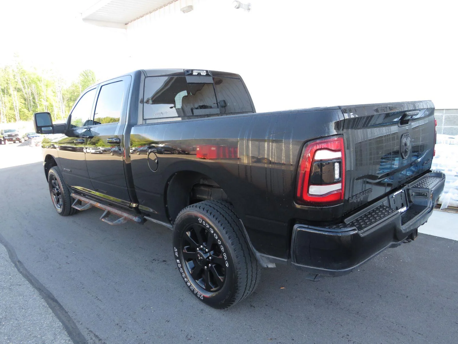 Used 2023 Diamond Black Crystal Pearlcoat Ram Laramie image 14