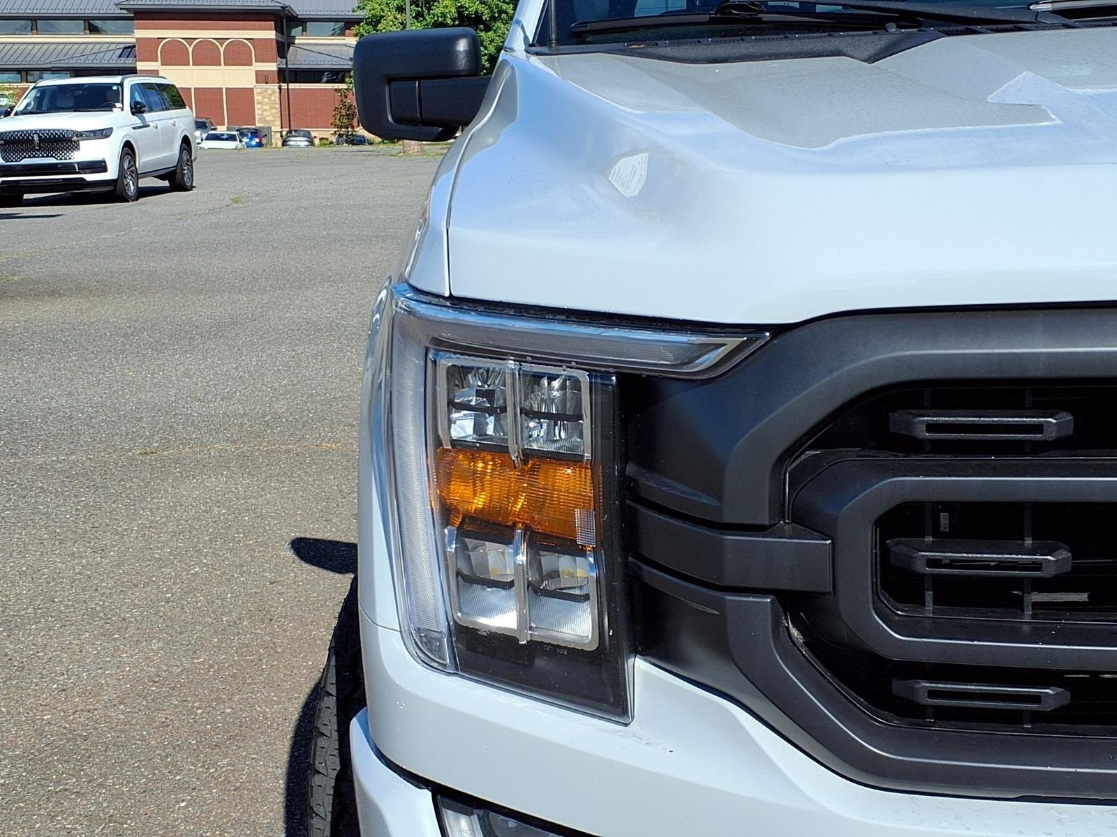 Used 2023 Avalanche Ford XLT image 14