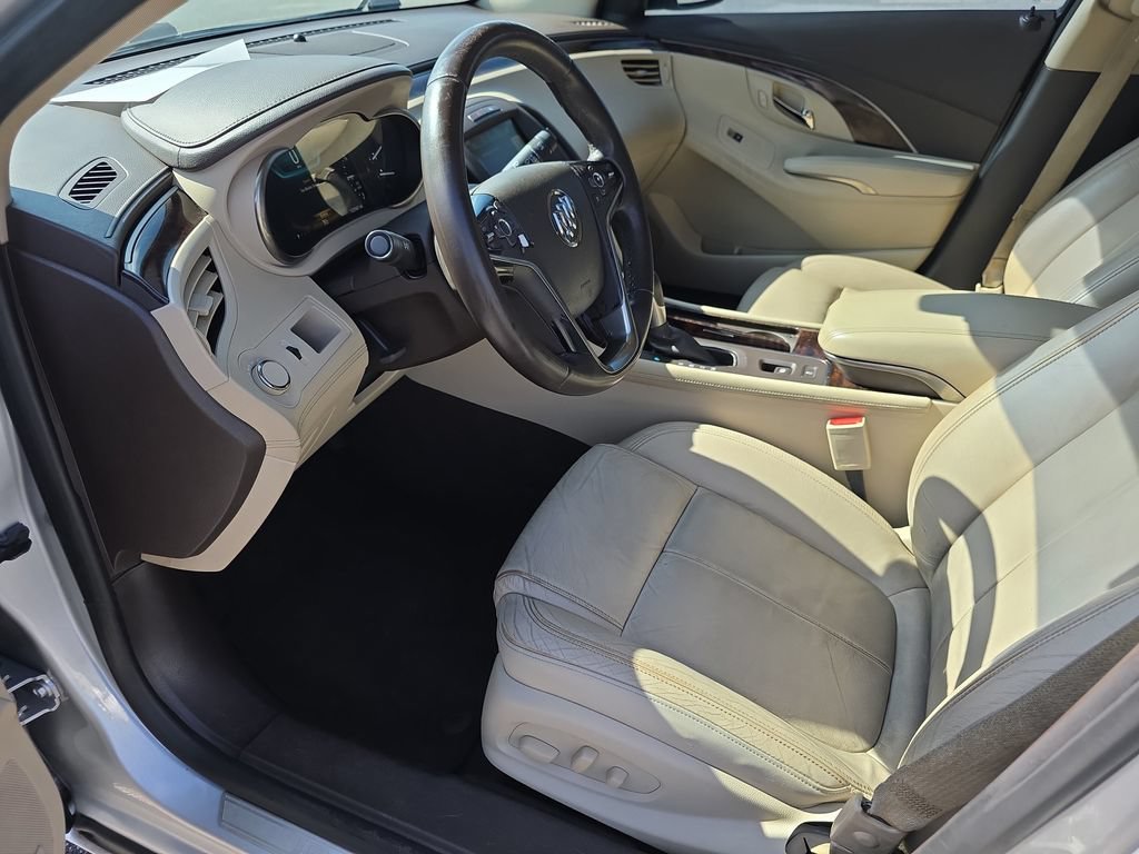 Used 2015 QUICKSILVER METALLIC Buick Leather image 11