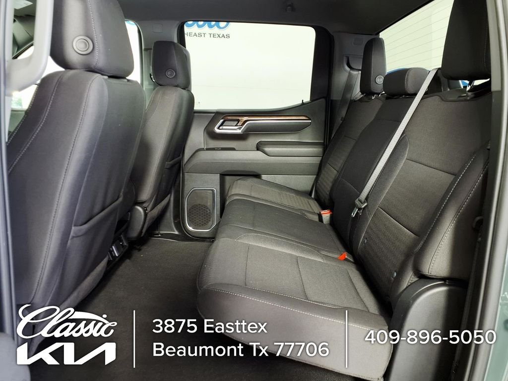Used 2025 Gray Chevrolet LT image 10