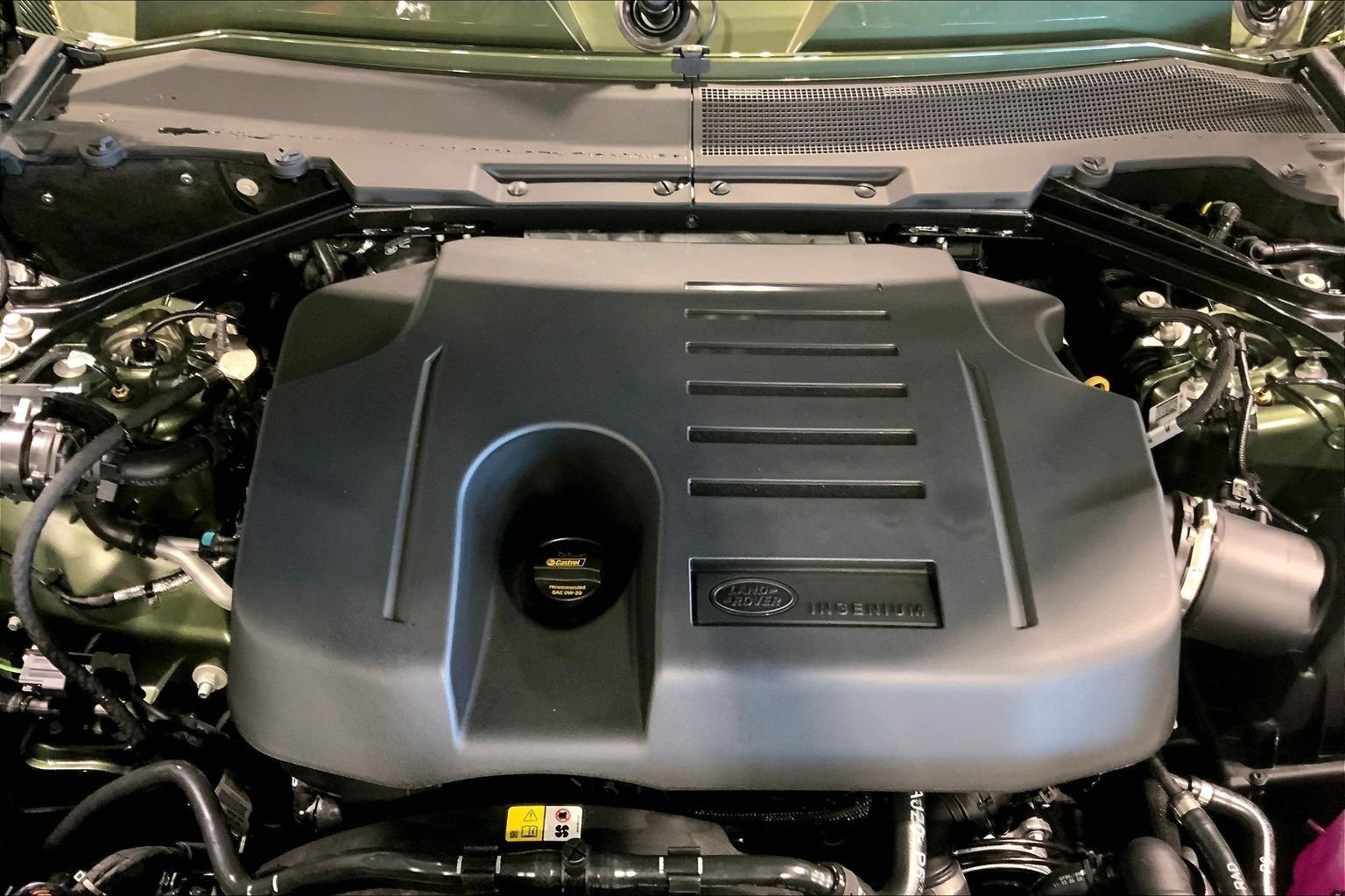 New 2026 Woolstone Green LAND ROVER X-Dynamic SE image 16