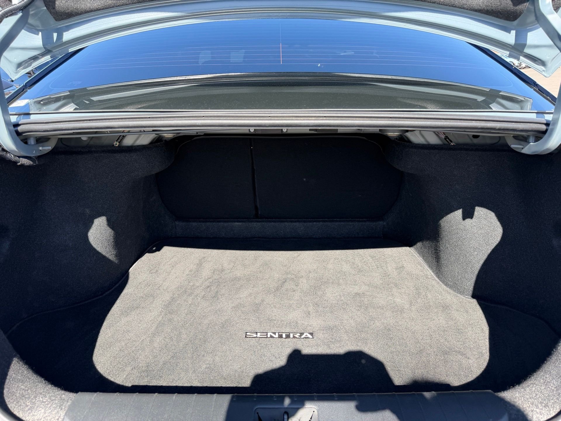 Used 2025 Gray Nissan SR image 42