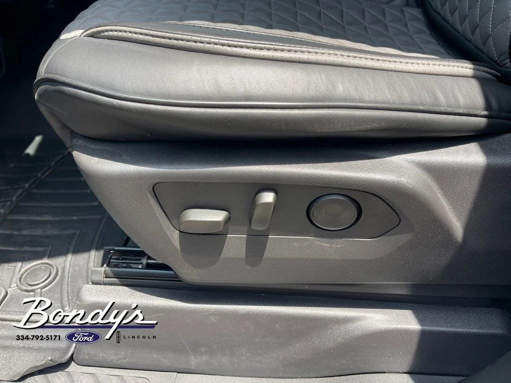 Used 2025 Slate Gray Metallic Chevrolet Custom image 9