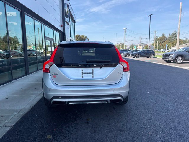 Used 2016 Silver Volvo T5 Platinum image 4