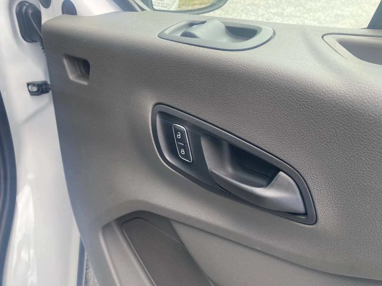 2025 Ford Transit Van Base - Photo 14