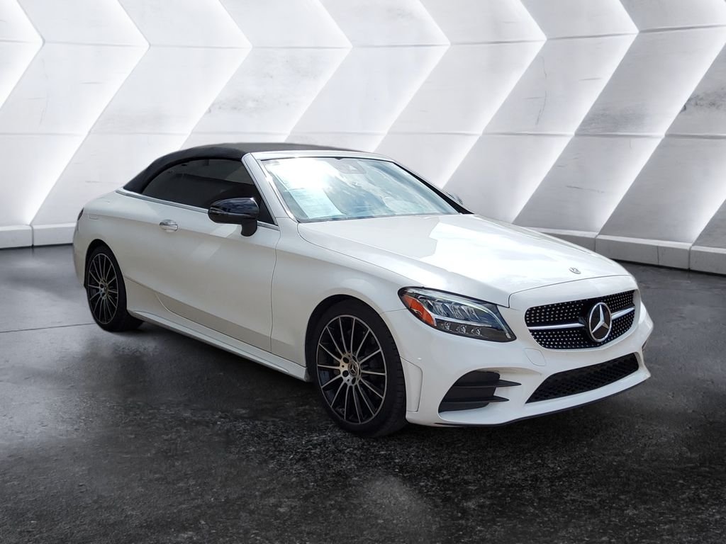 Used 2023  Mercedes-Benz C 300 image 1