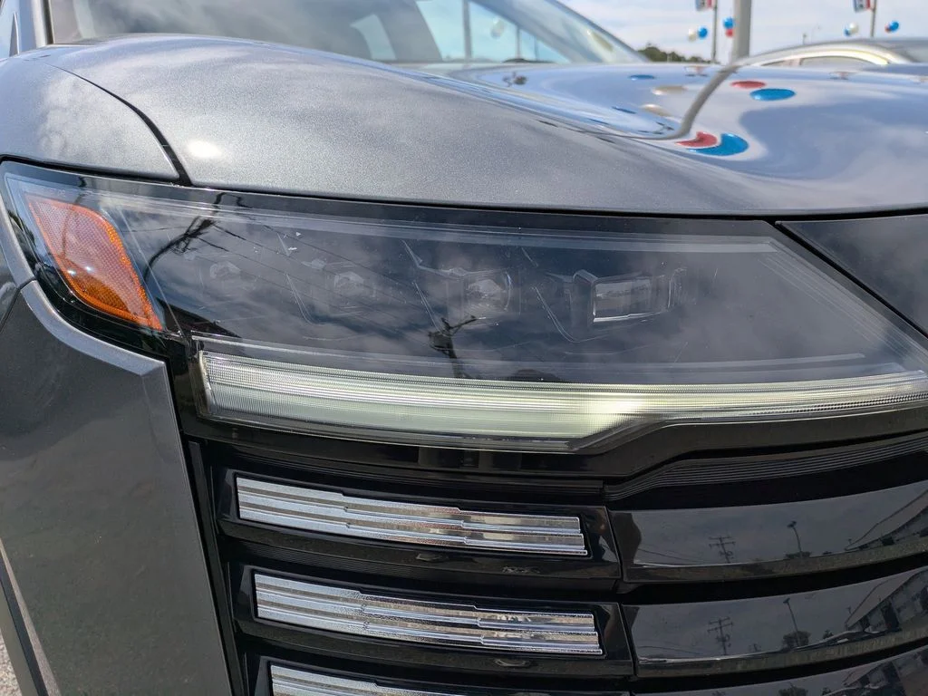 Certified Used 2025 Gun Metallic Nissan SV image 11