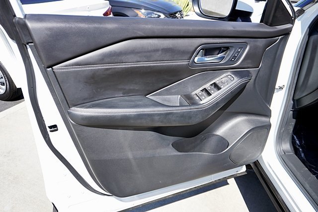 Used 2024 White Nissan SL image 32