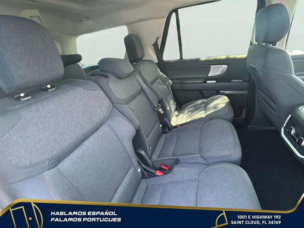 Used 2025  Ford Active image 32