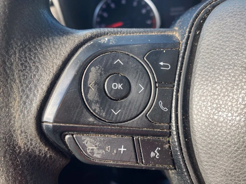 Used 2019 Silver Toyota LE image 26