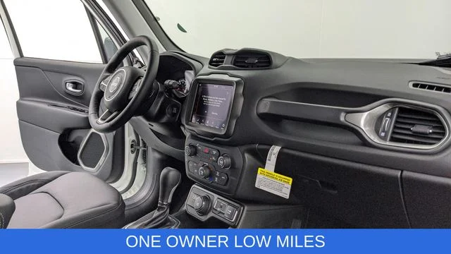 Used 2022 White Jeep Limited image 17