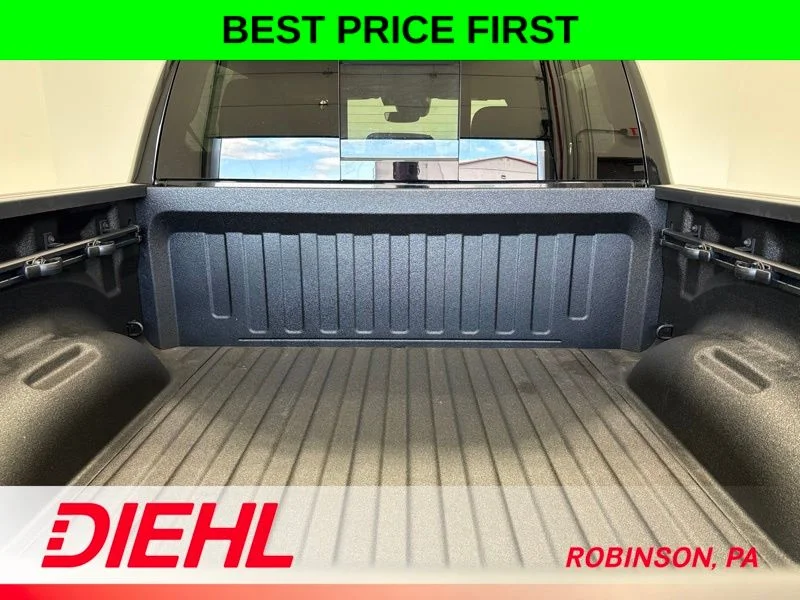 New 2026 Diamond Black Crystal Pearl-Coat Exterior Paint RAM Big Horn/Lone Star image 10