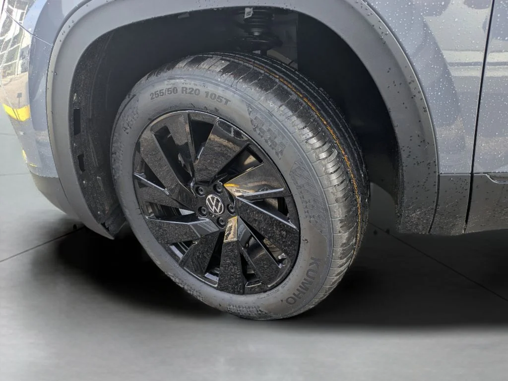 New 2026 Gray Volkswagen 2.0T SE w/Technology image 30