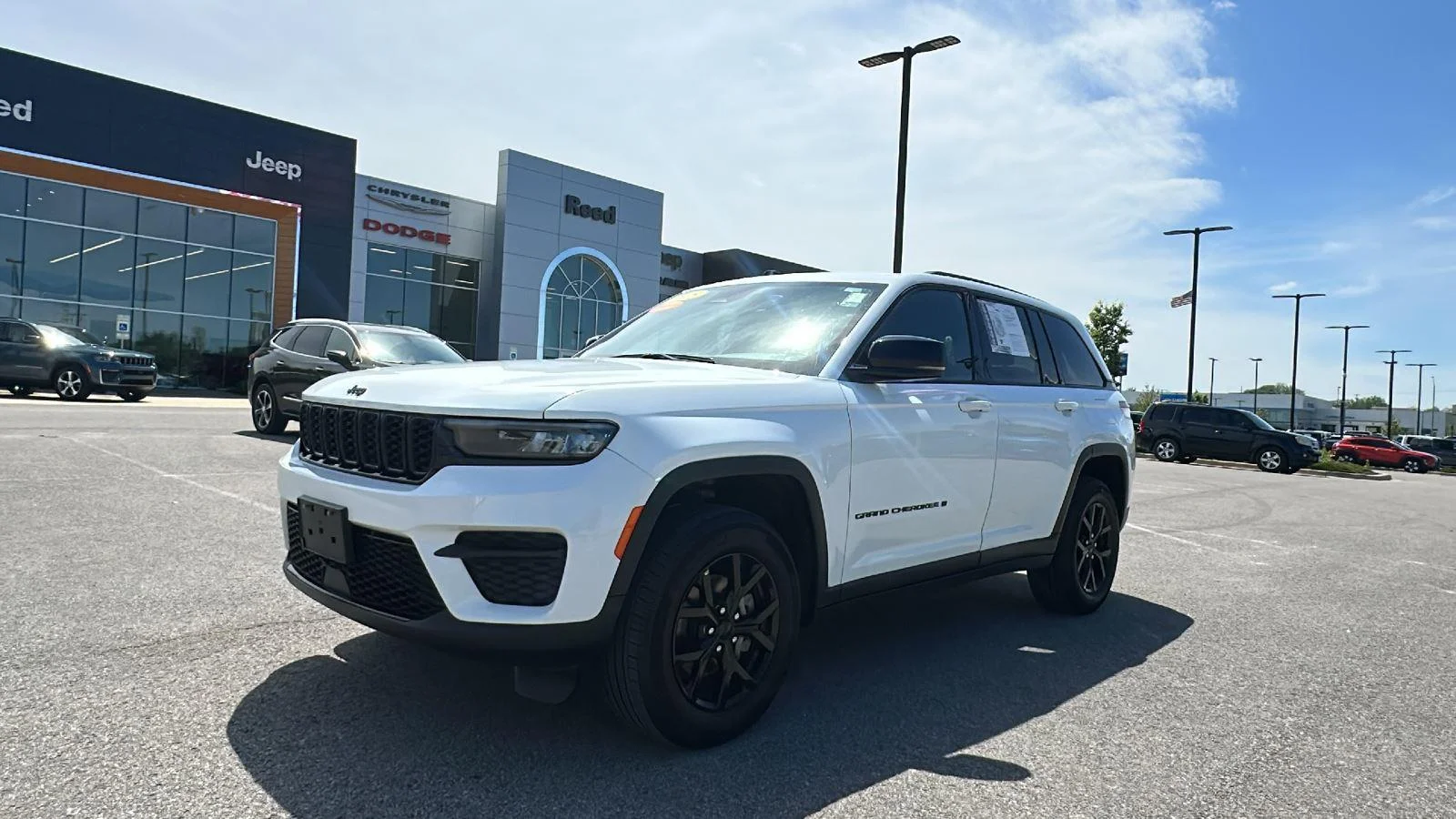 2025 Jeep Grand Cherokee Altitude 4x4's photo