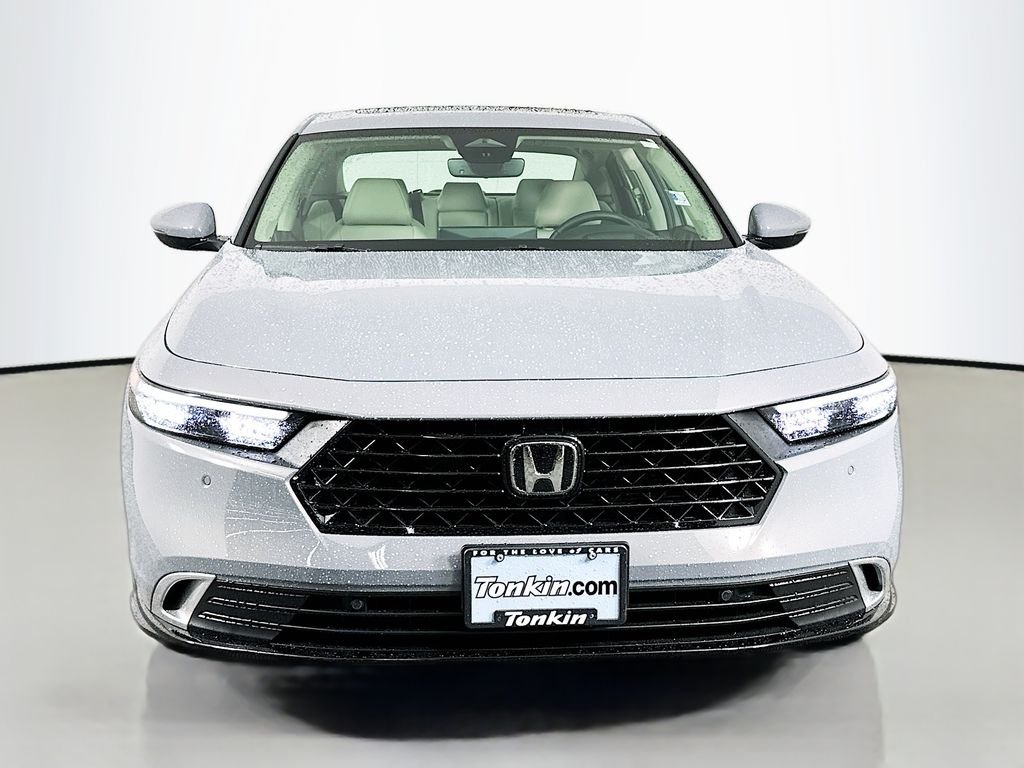 New 2026 Urban Gray Pearl Honda Touring image 2