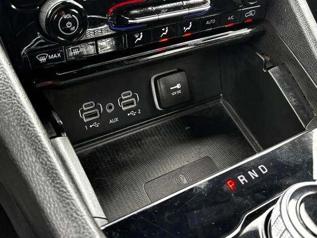 Used 2024 White Jeep Altitude image 14